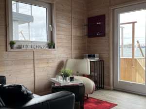 Smillas meerZeit Wohnzimmer mit Bose-Anlage